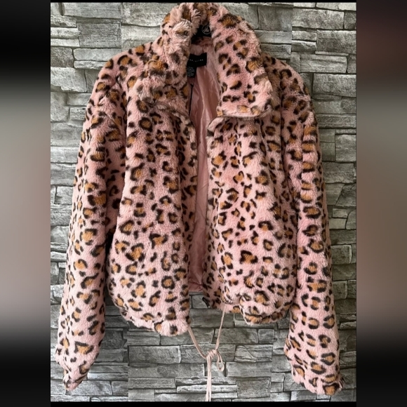 V.S..PINK " Know One Cares" Leopard Print Faux Fur Semi Cropped Jacket (Pink)-L - Picture 5 of 5